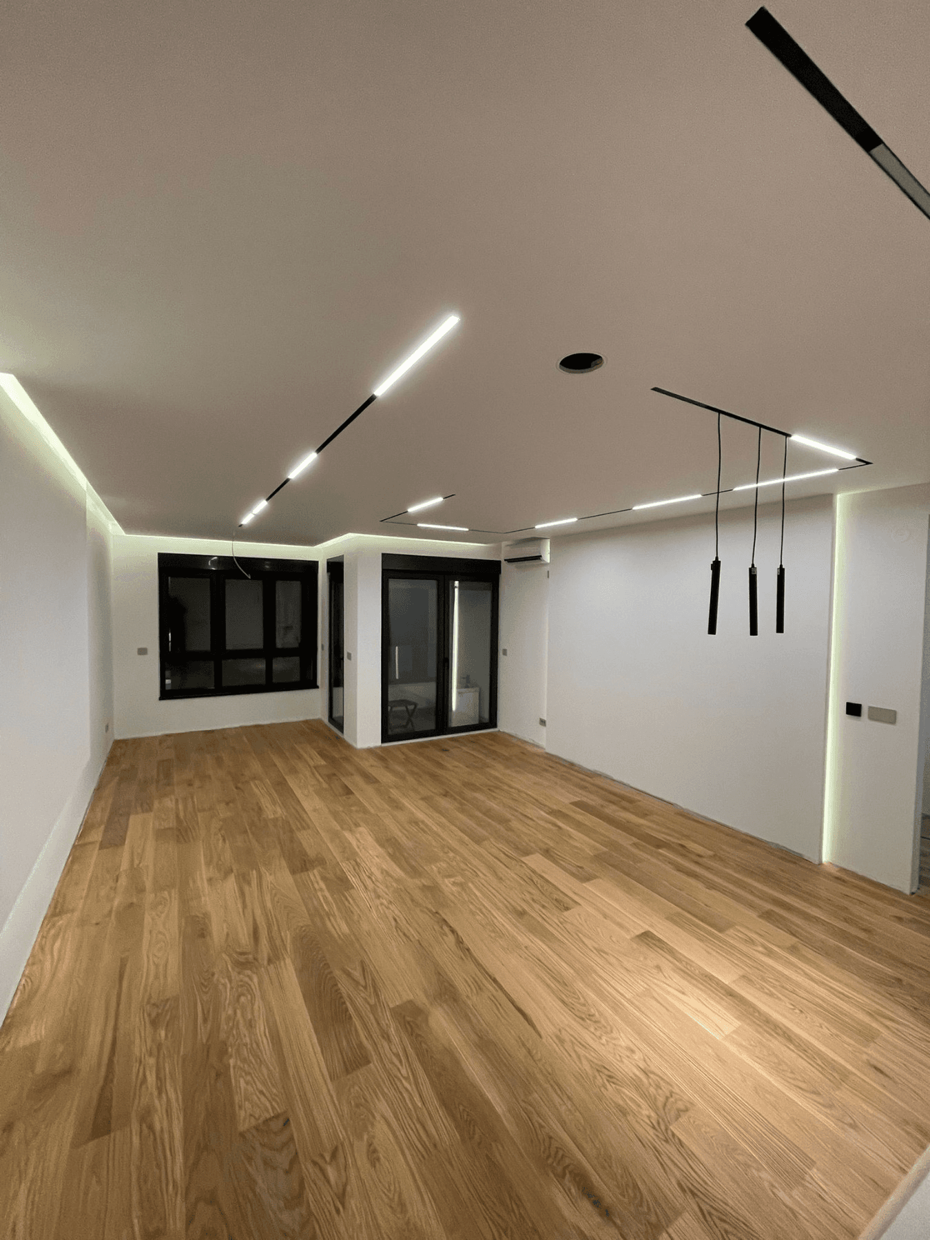 Profesionalni spušteni plafon sa LED rasvetom u Novi Sadu - GipsArt